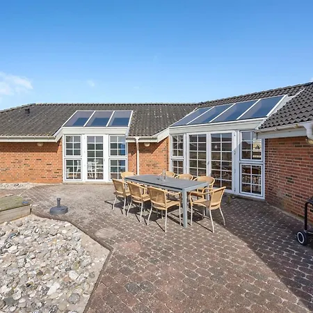 Hinrich - 300m From The Sea By Interhome